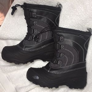 The North Face Alpenglow Kids Boots Size 2